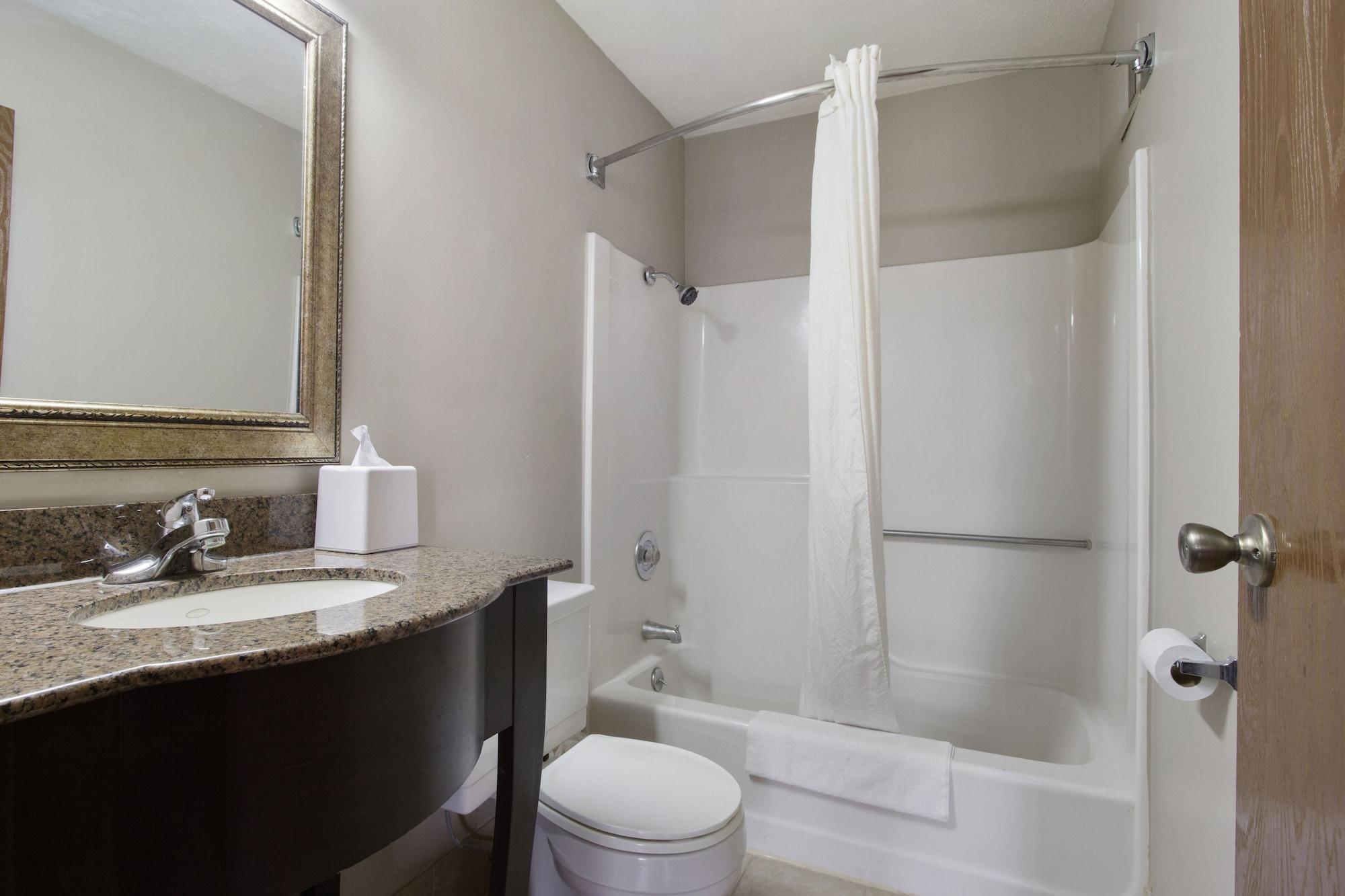Red Lion Inn & Suites Olathe Kansas City Bagian luar foto