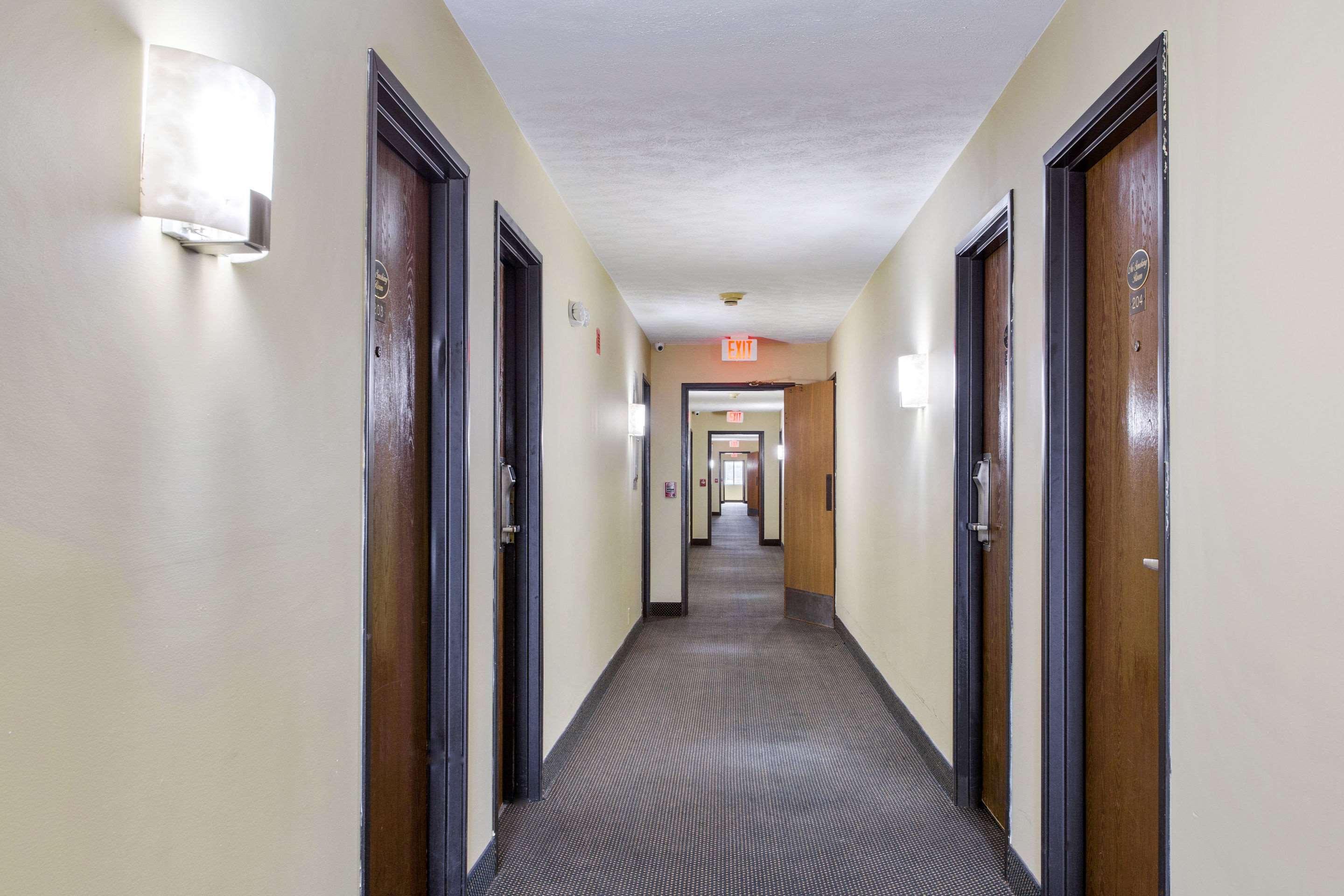 Red Lion Inn & Suites Olathe Kansas City Bagian luar foto