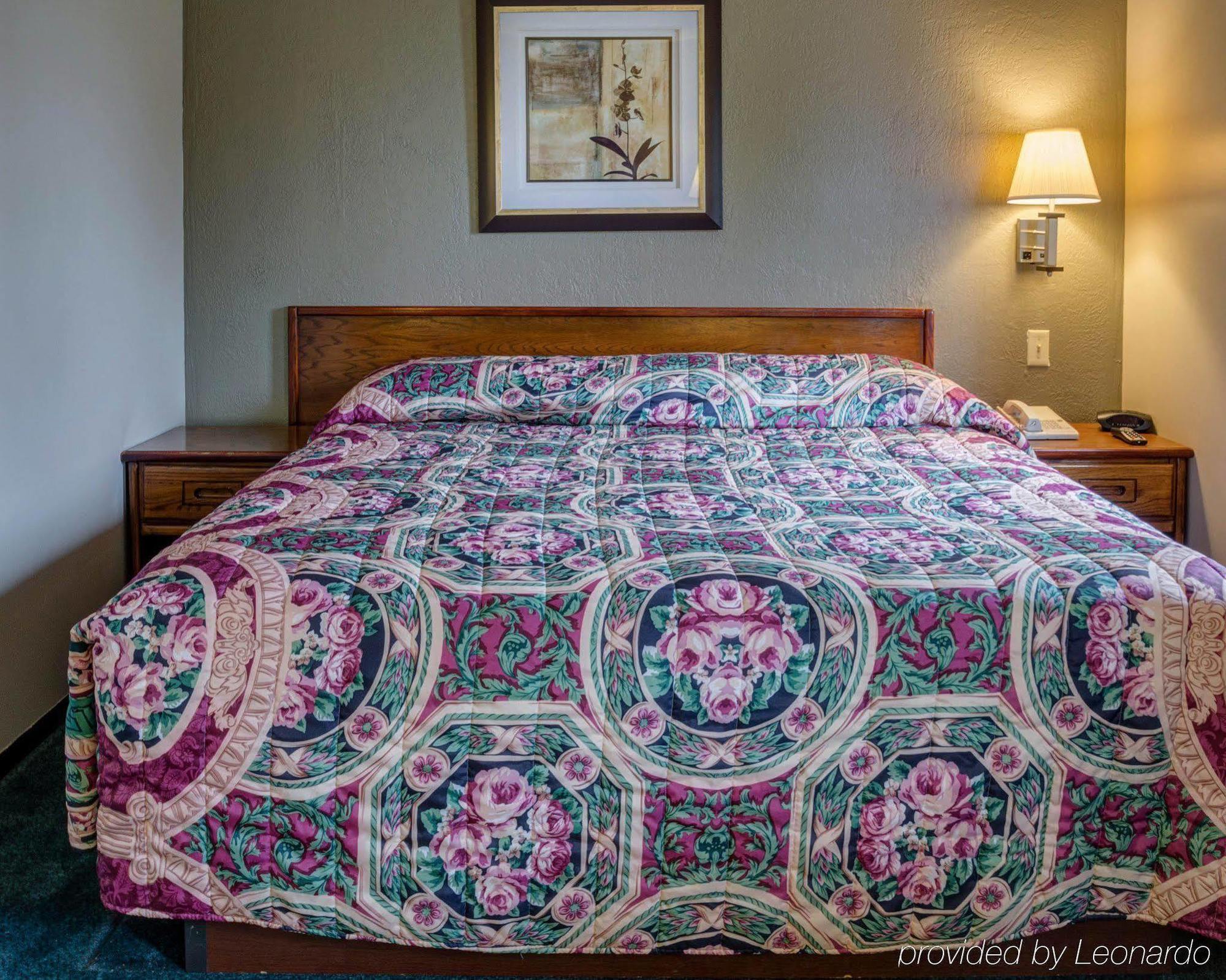 Red Lion Inn & Suites Olathe Kansas City Bagian luar foto